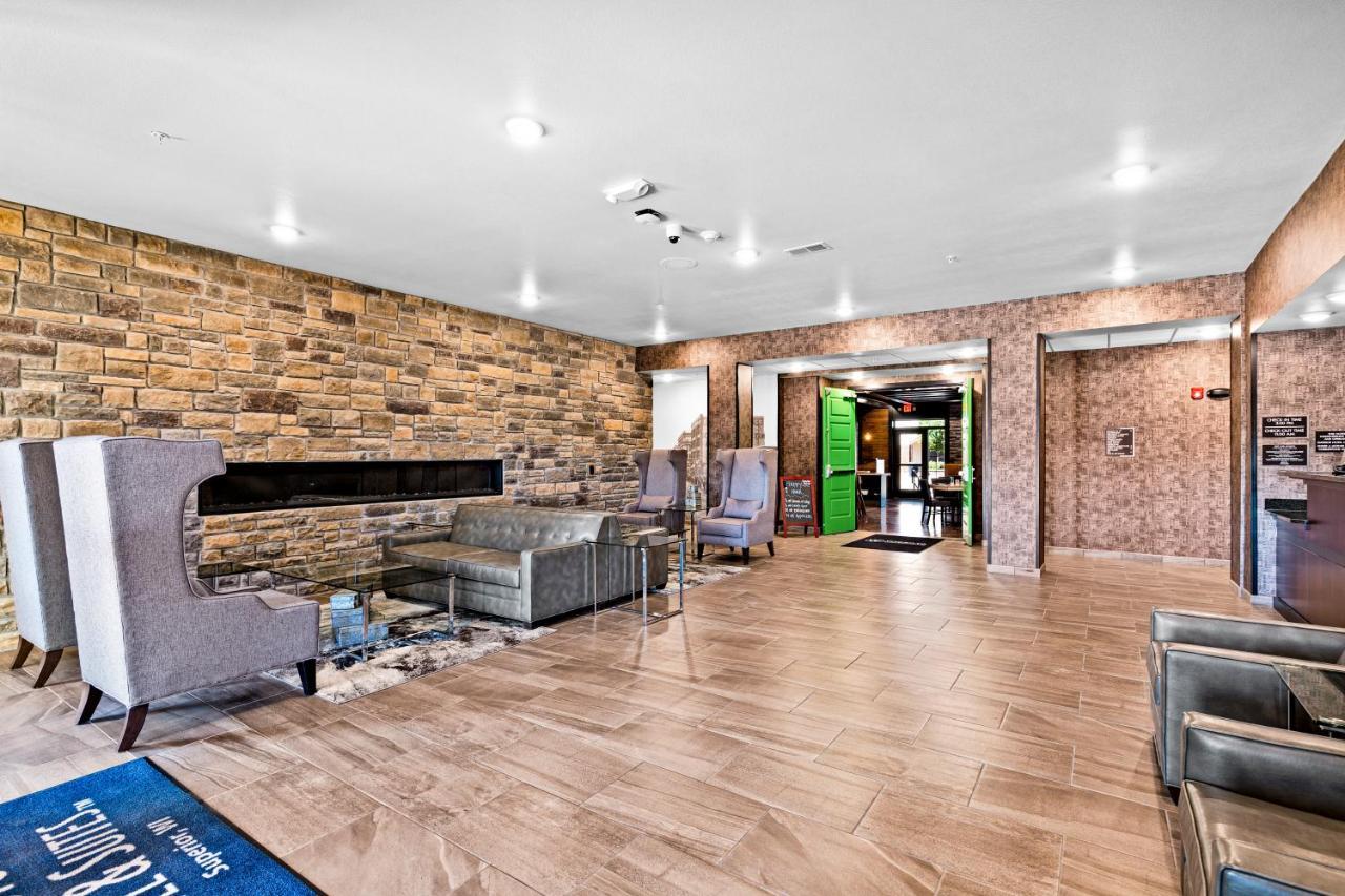 Cobblestone Hotel & Suites سوبريور المظهر الخارجي الصورة