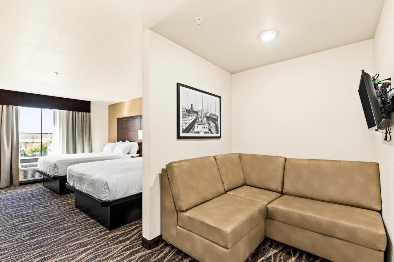 Cobblestone Hotel & Suites سوبريور المظهر الخارجي الصورة